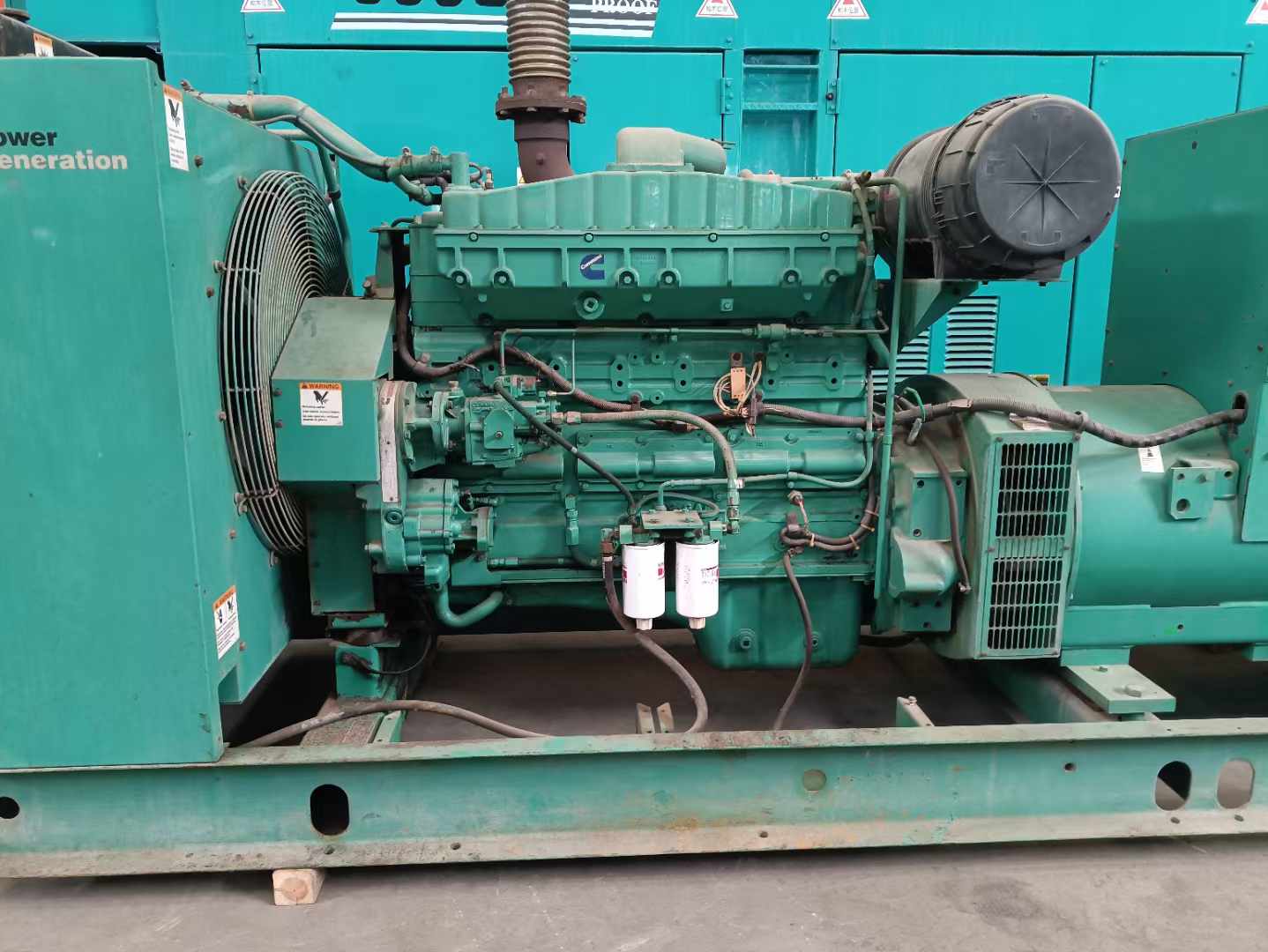 乌拉特前过载会对 600kW 柴油发电机组造成哪些损害?