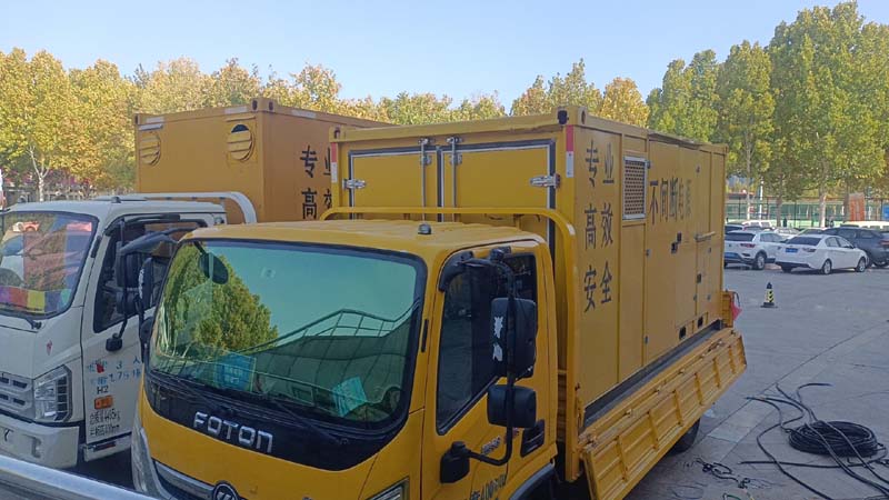 乌拉特前柴油发电机组和UPS电源如何配合工作？